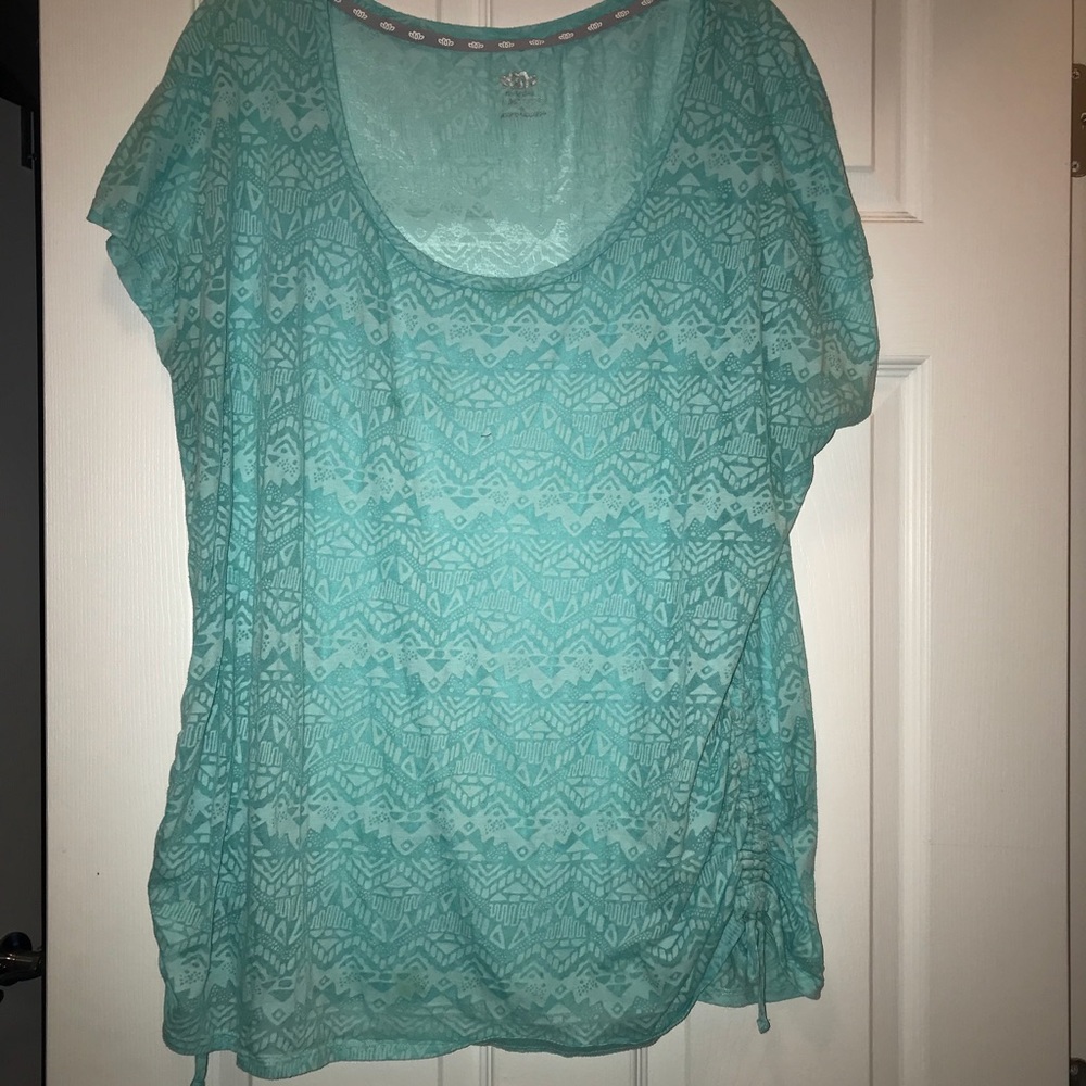 Maurice’s shirt